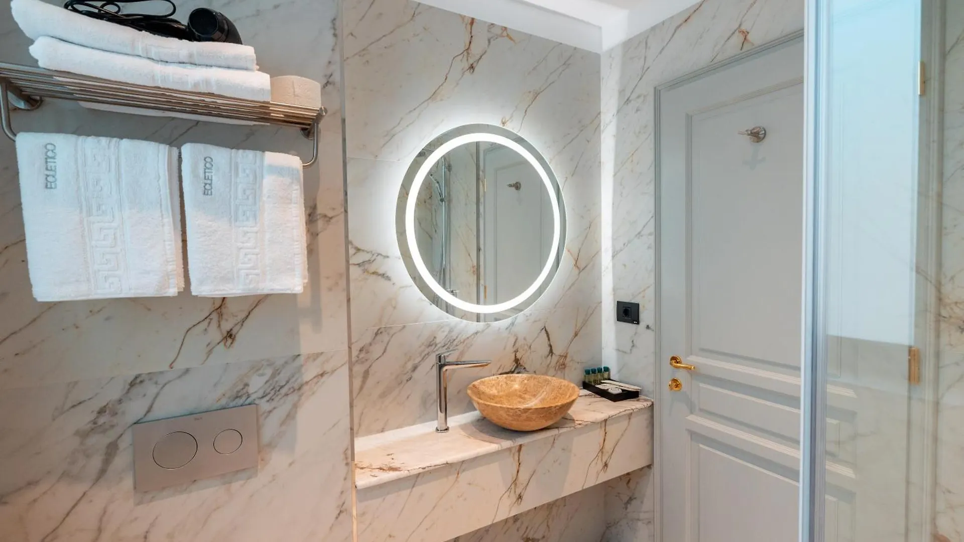 Hotel Ecletico Villa Bucharest
