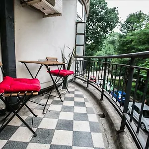 Cismigiu Garden Studio Apartment