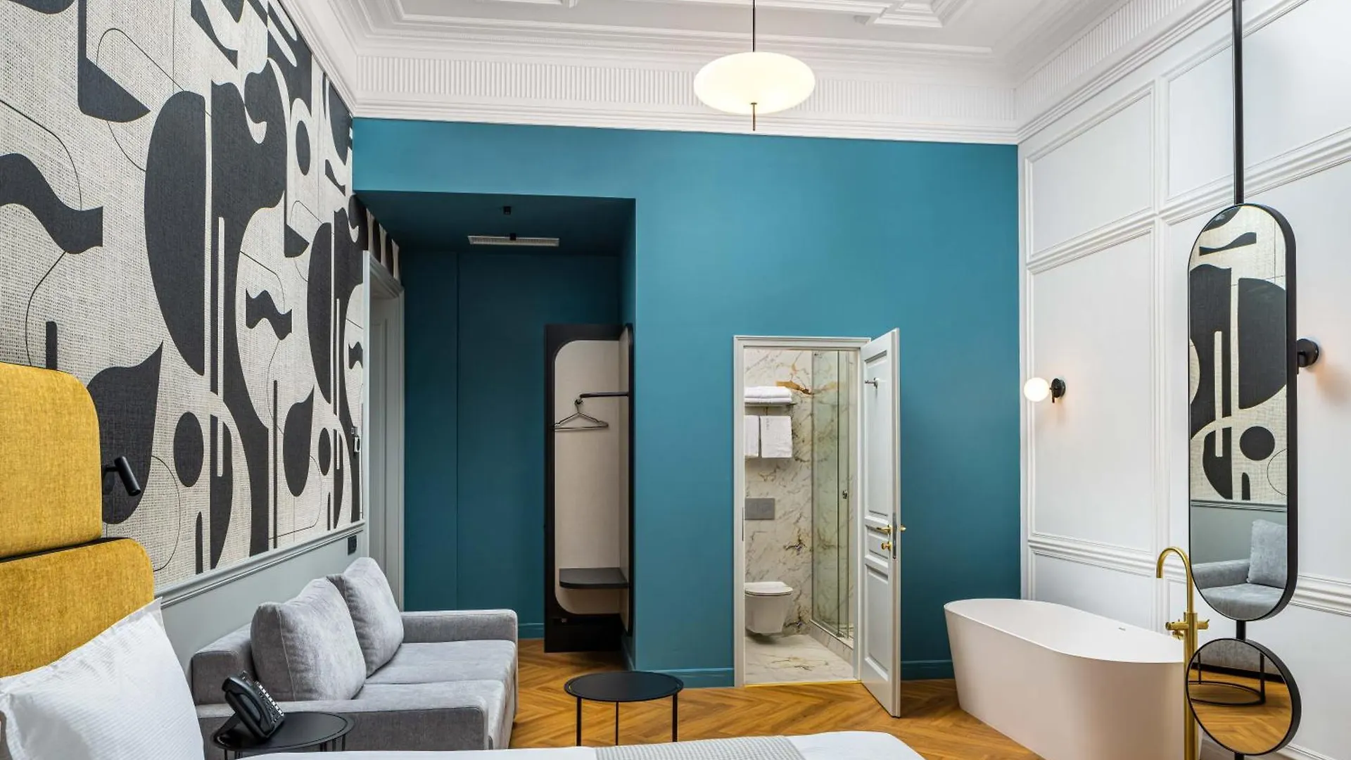 Ecletico Villa Bucarest 4*,
