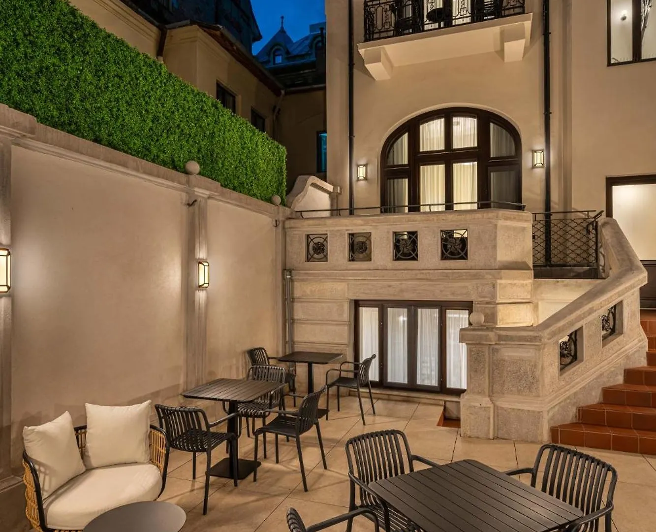 Ecletico Villa Bucarest