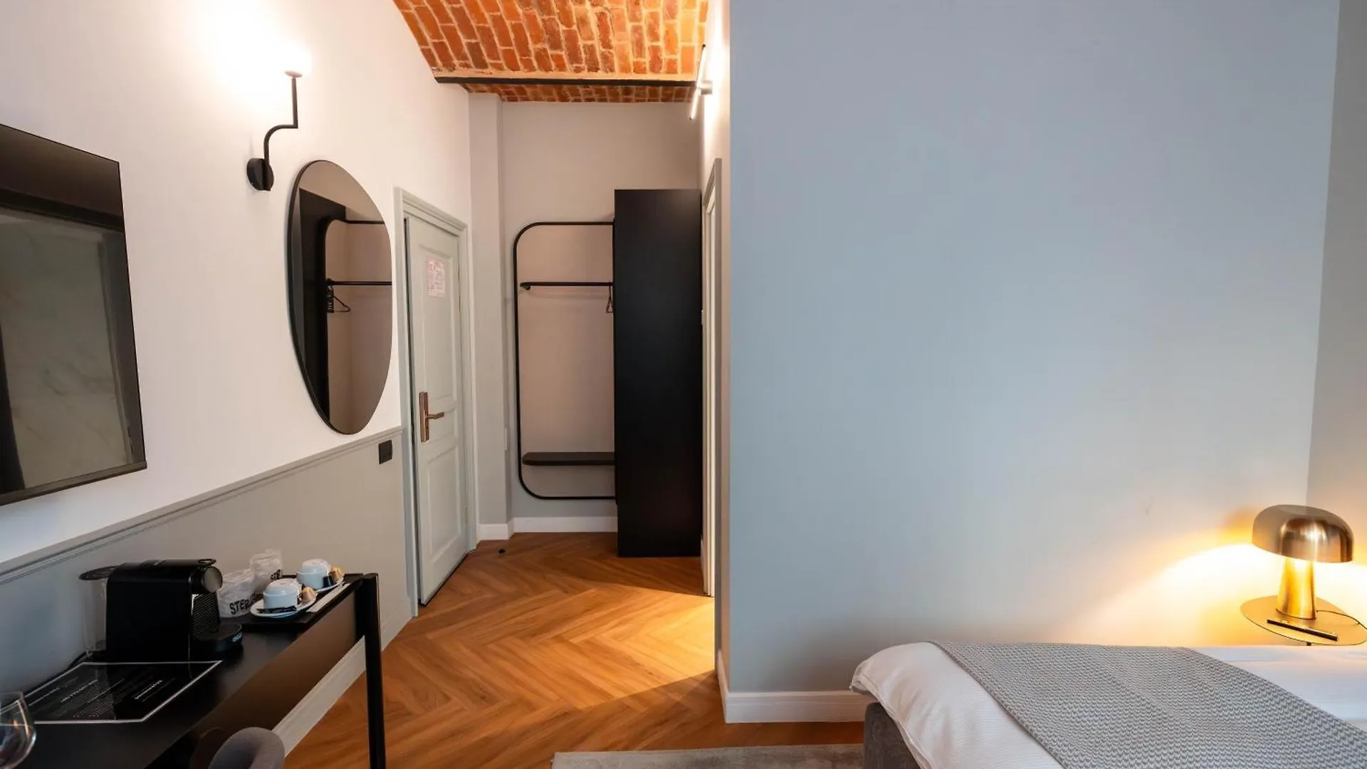 Отель Ecletico Villa Бухарест